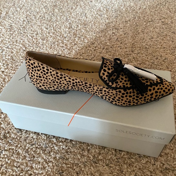 Cheetah Loafers - Picture 7 of 7